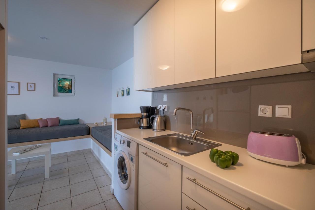 Meli Apartments&Villas Kivérion Esterno foto