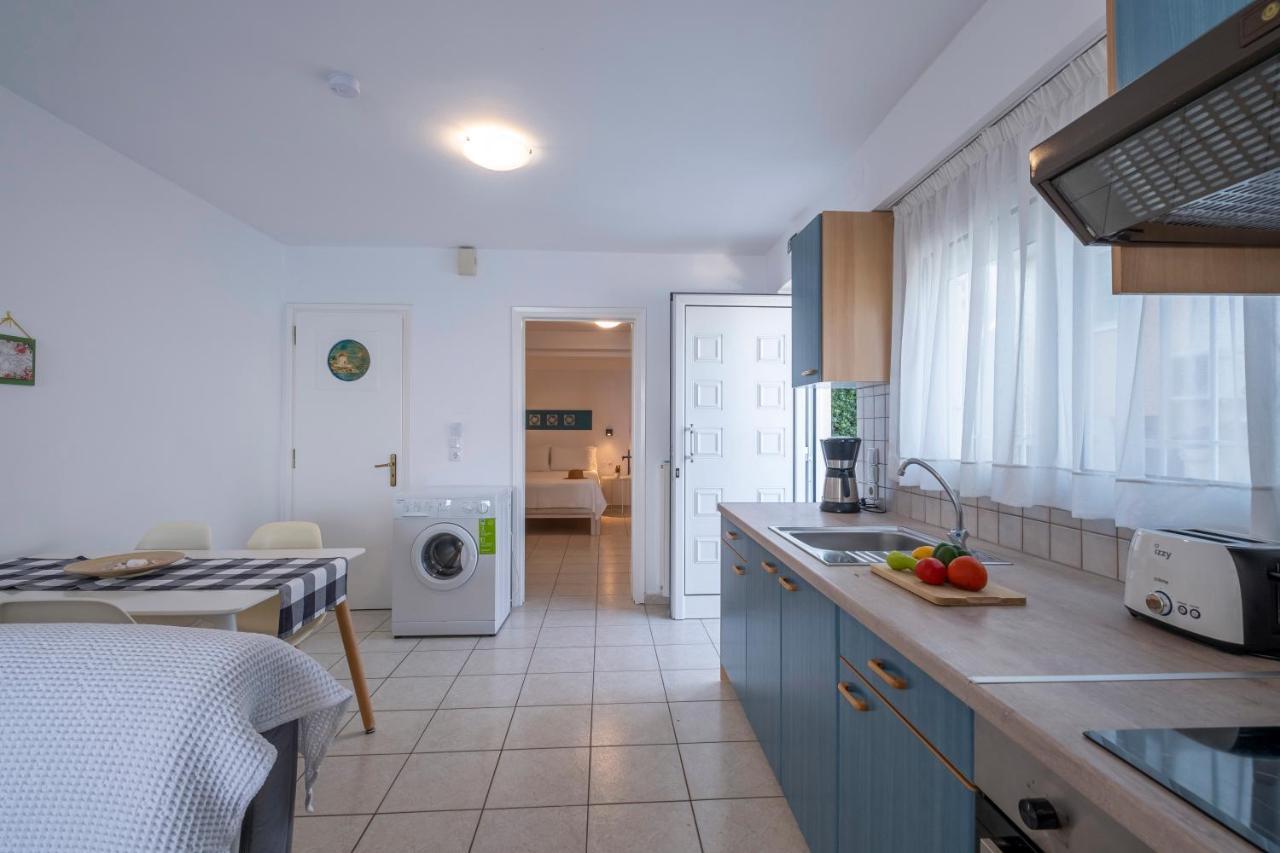 Meli Apartments&Villas Kivérion Esterno foto